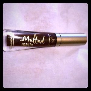 Too Faced Melted Matte Drop Dead Red
